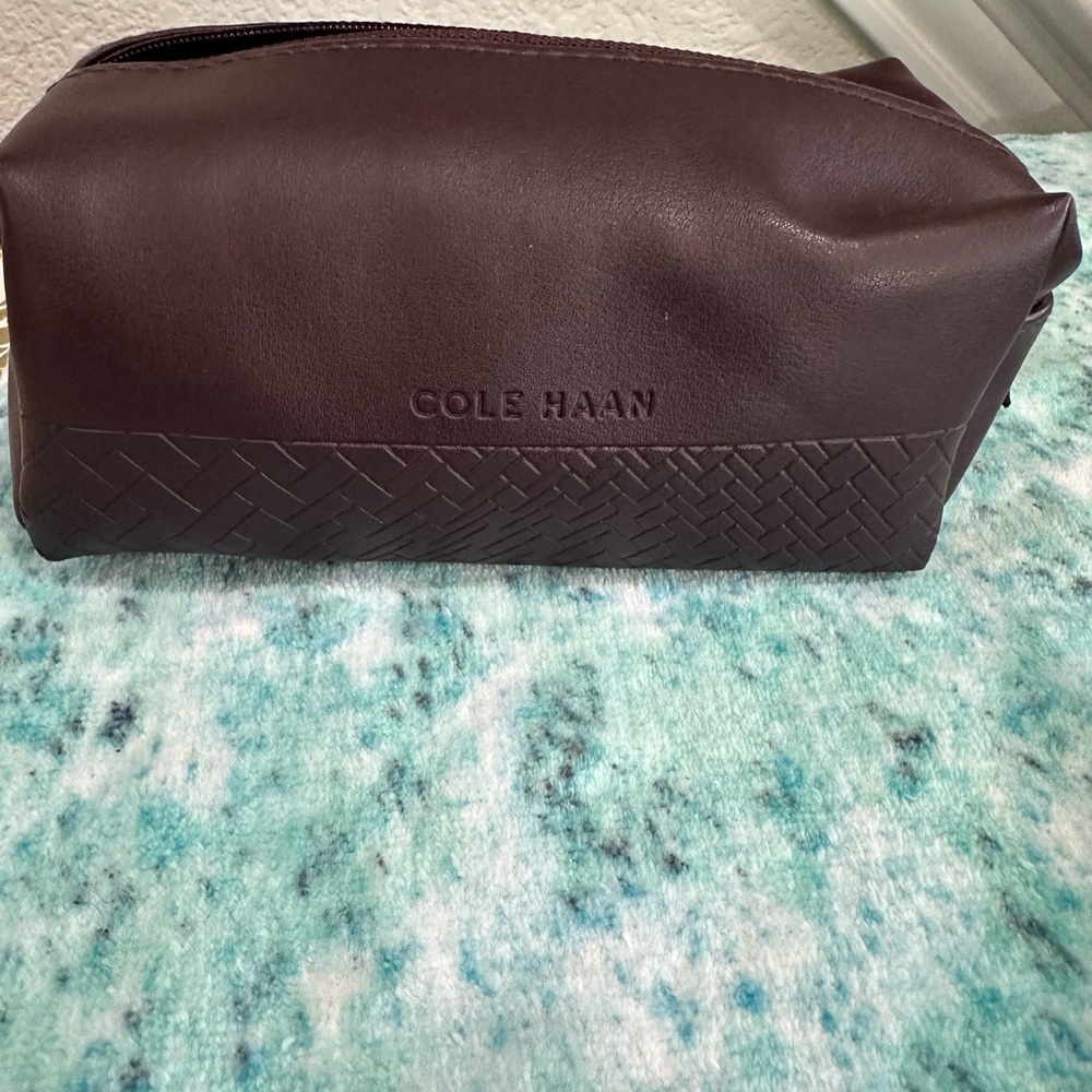 Cole Haan American Airlines Brown Toiletry Bag. Small